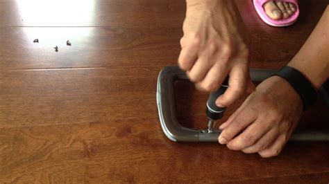 how to replace suitcase handle.